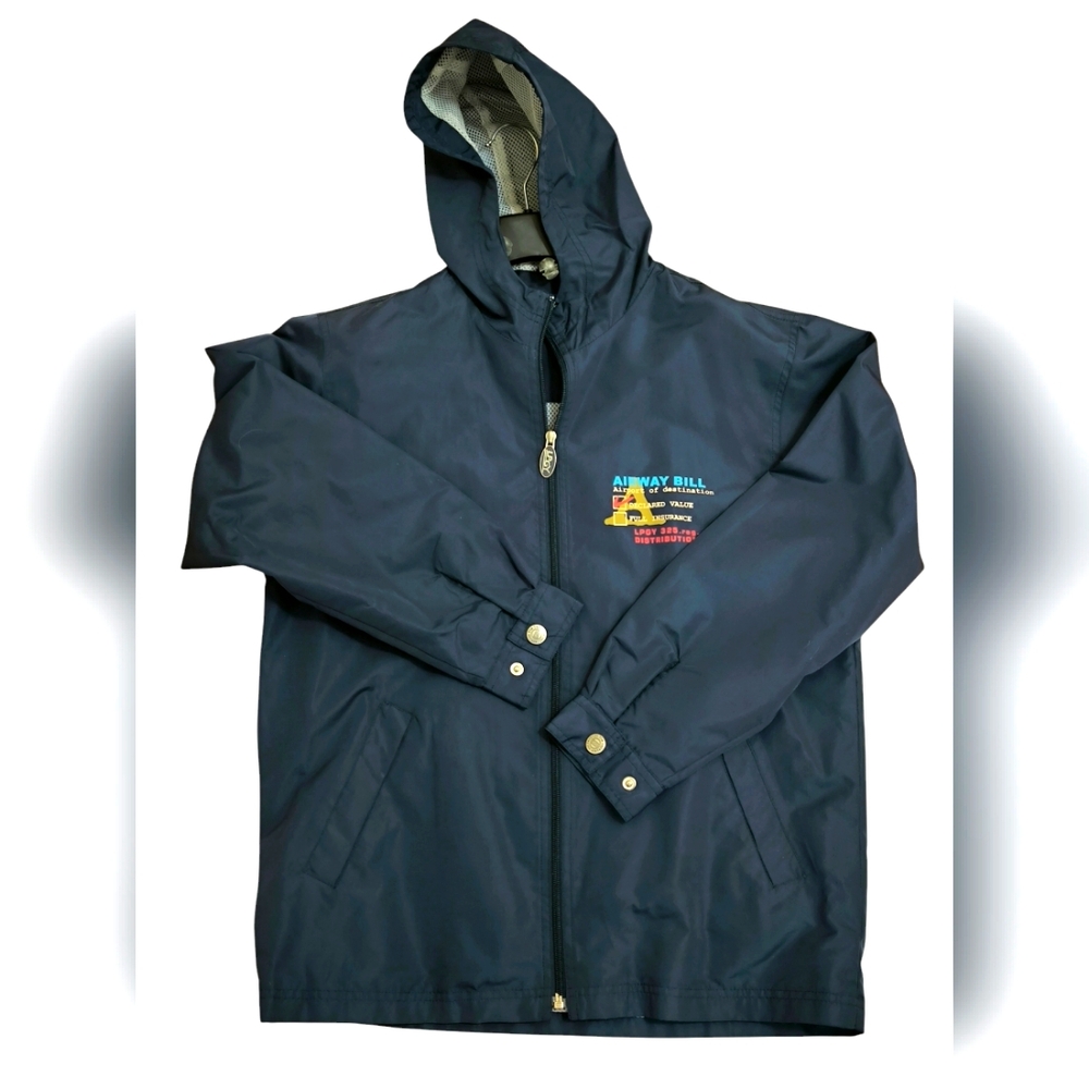 Lapagayo Men's windbreaker.